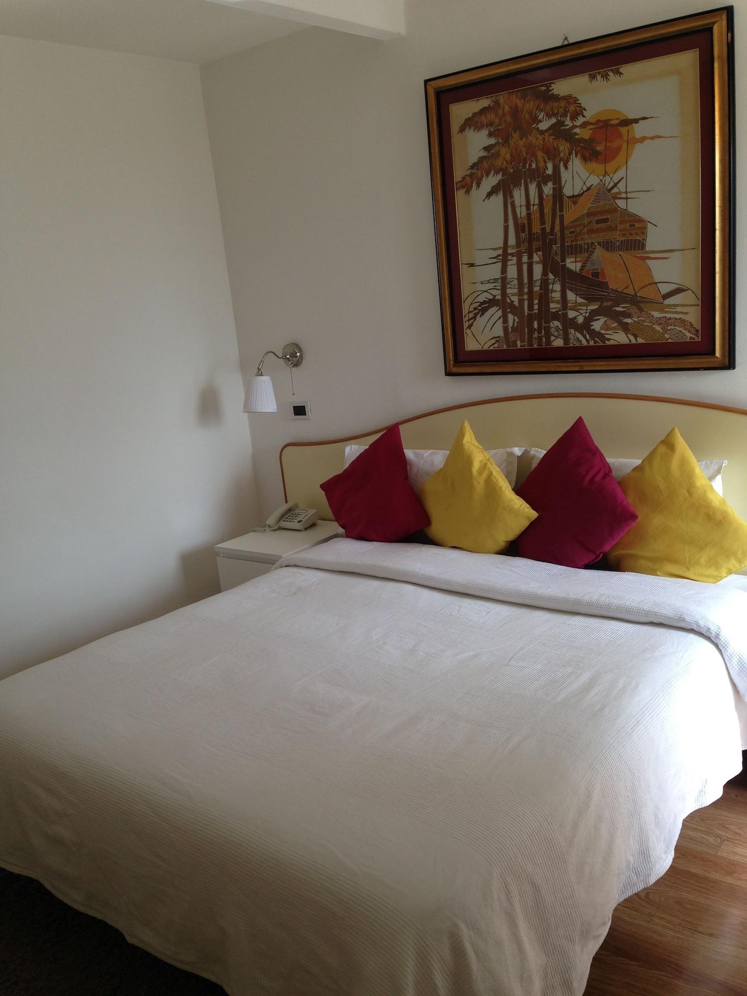 Villa Greta Hotel Rooms & Suites Таорміна Екстер'єр фото